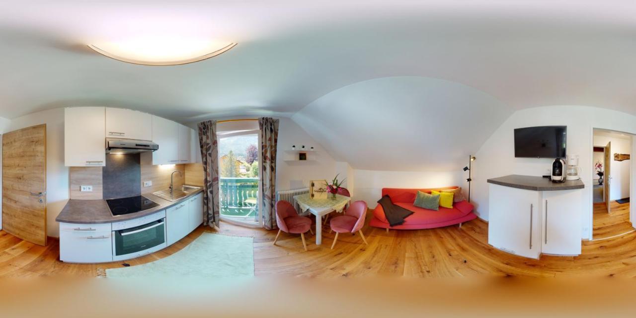 Apartementhaus Schoendorfer ชตรอเบิล ภายนอก รูปภาพ